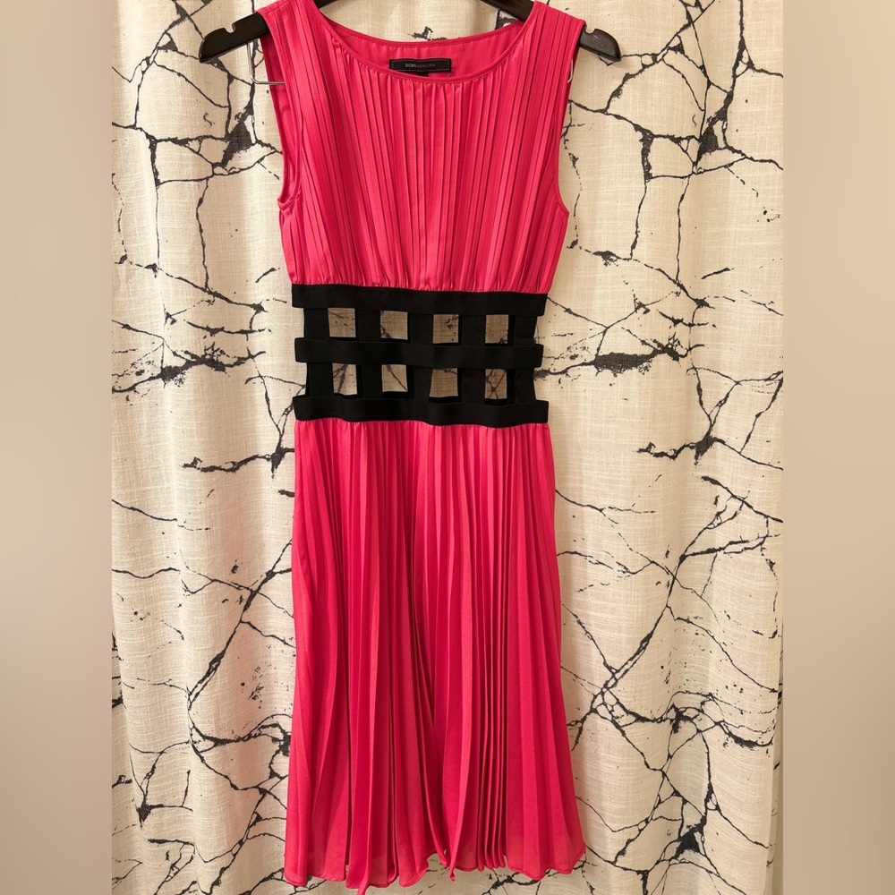 BCBGMaxAzria Pink Pleated Sheath Dress Scoop Neck Cocktail